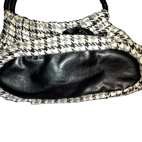 AMERICAN EAGLE Black White Pattern Cloth Faux Leather Hobo Purse - Picture 3 of 6